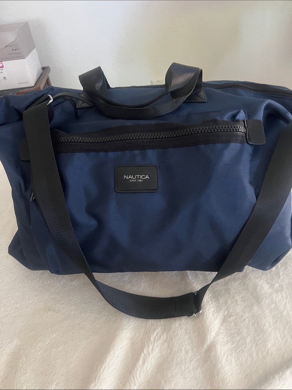 Nautica unisex Navy Blue Travel Duffel with Black Straps never used
